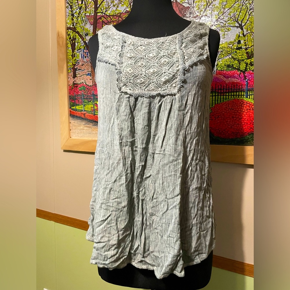 Sleeveless top